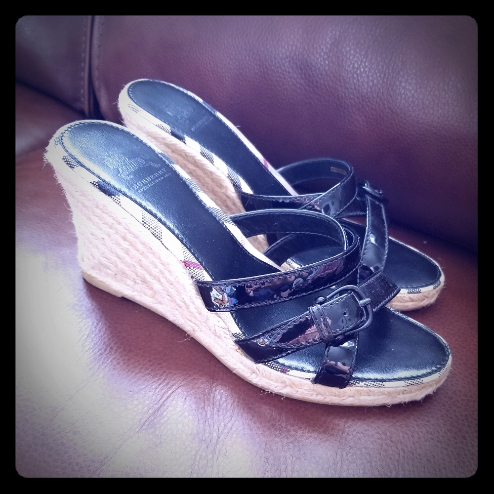Signature Burberry wedges